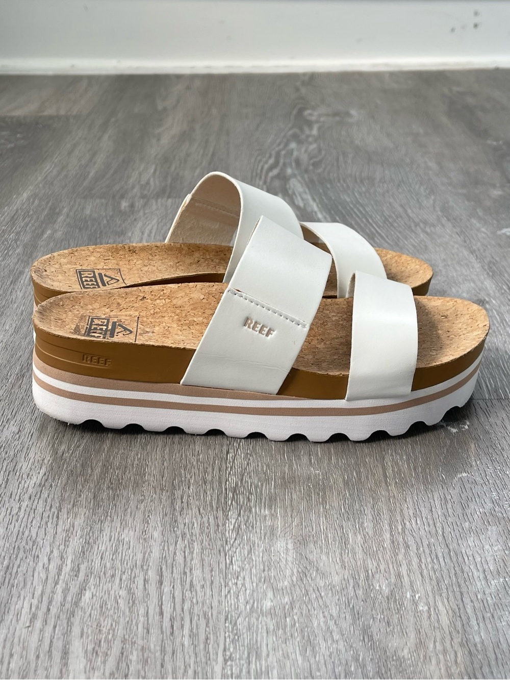 REEF Cushion High Vista Platform Sandals Size 5